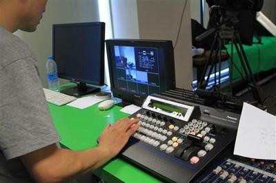 幫幫天通攝像錄像制作服務(wù)社——專業(yè)供應(yīng)上海影視洋銘4路SDI切換臺(tái)出租及攝像制作服務(wù)